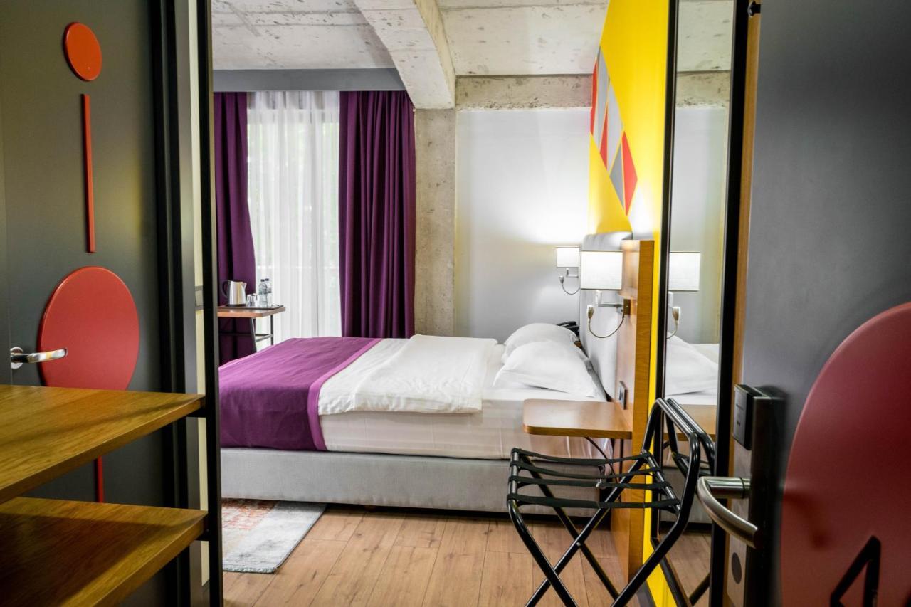 Hotel Adora Tbilisi Exteriör bild