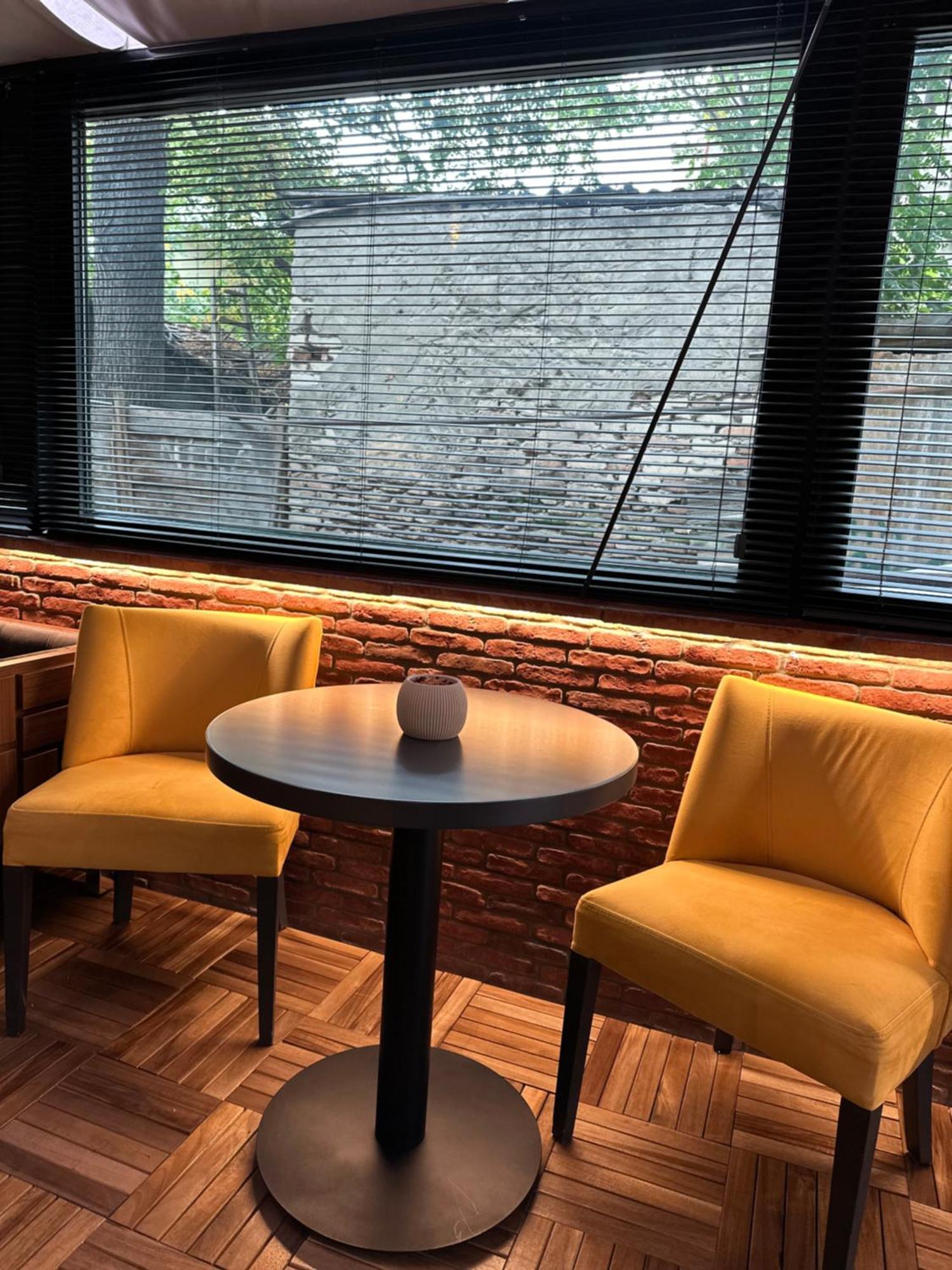 Hotel Adora Tbilisi Exteriör bild