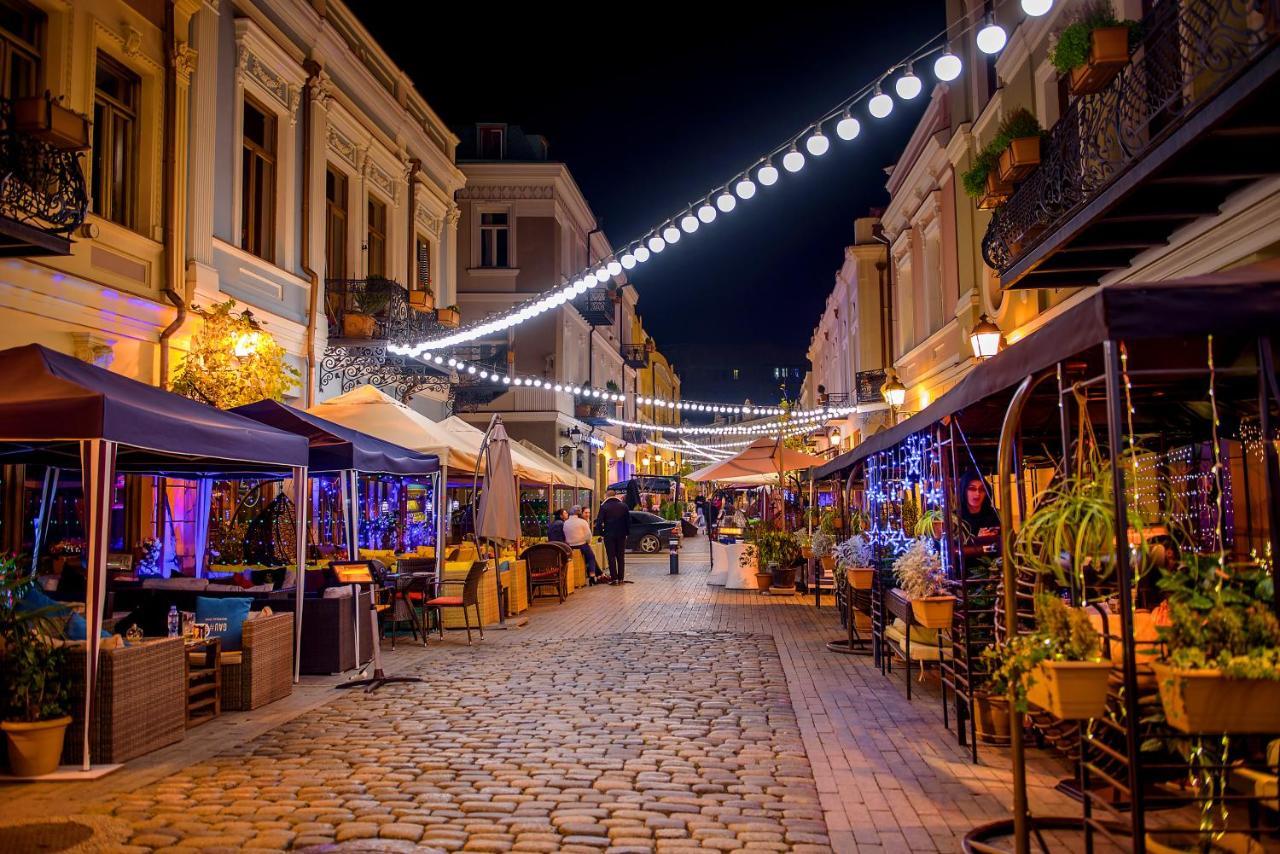 Hotel Adora Tbilisi Exteriör bild